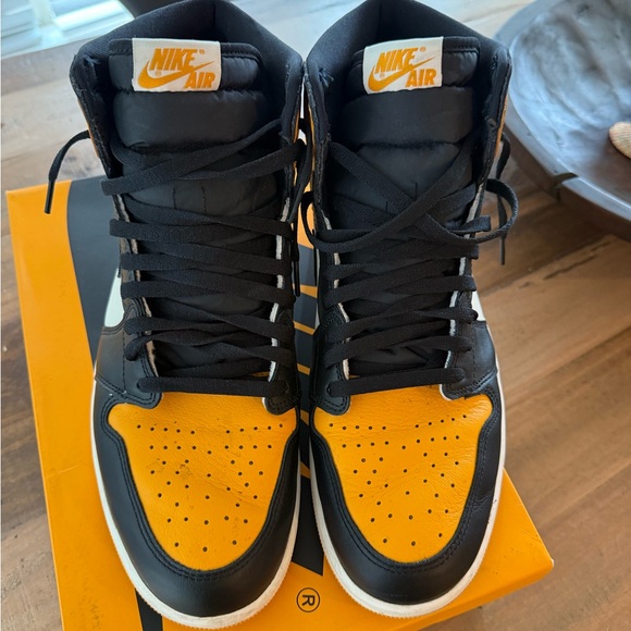 Jordan 1 Retro OG High Yellow Toe Size 14 Used - Picture 2 of 7